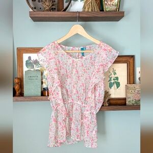 Pretty Foral Sheer Pink & White Ruched Top